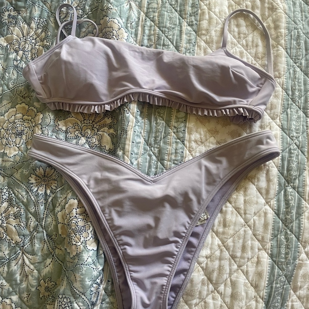American Eagle ruffle bikini set